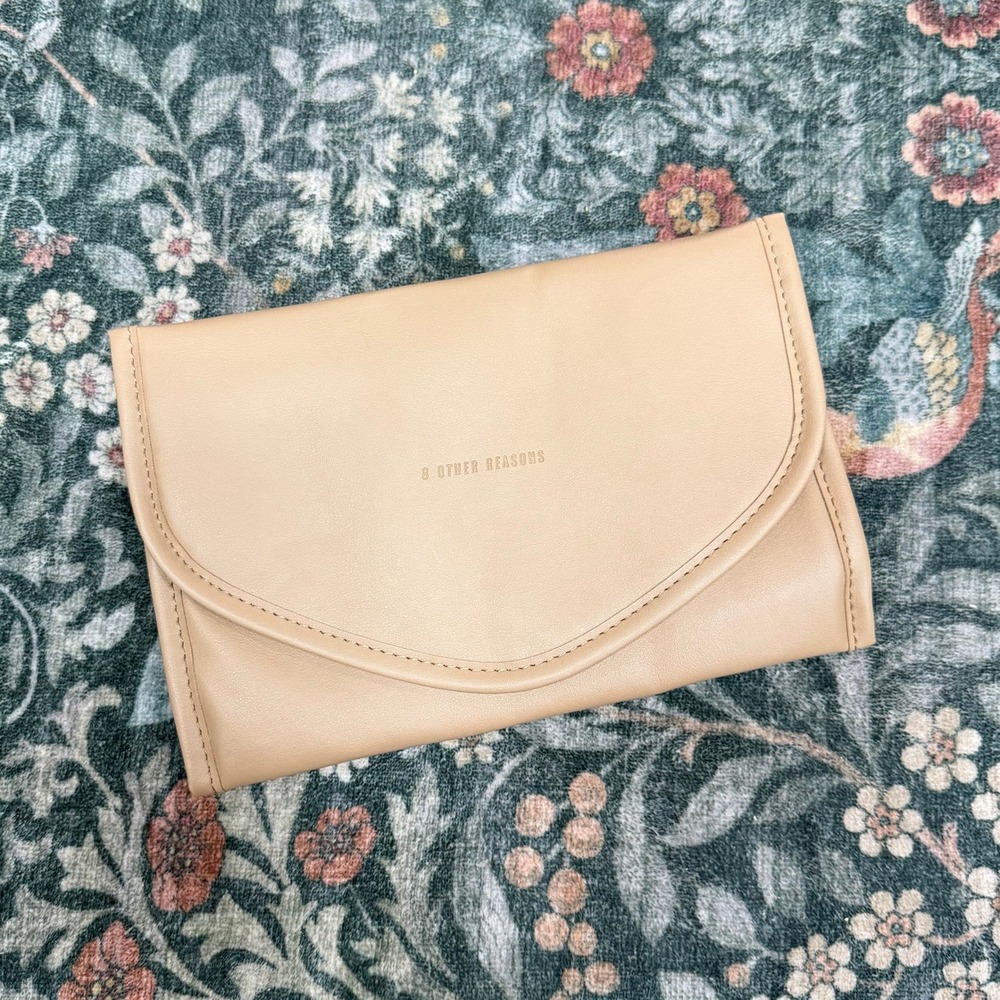 8 Other Reasons Beige Vegan Leather Travel Jewelry Organizer Case‎ Snap Closure